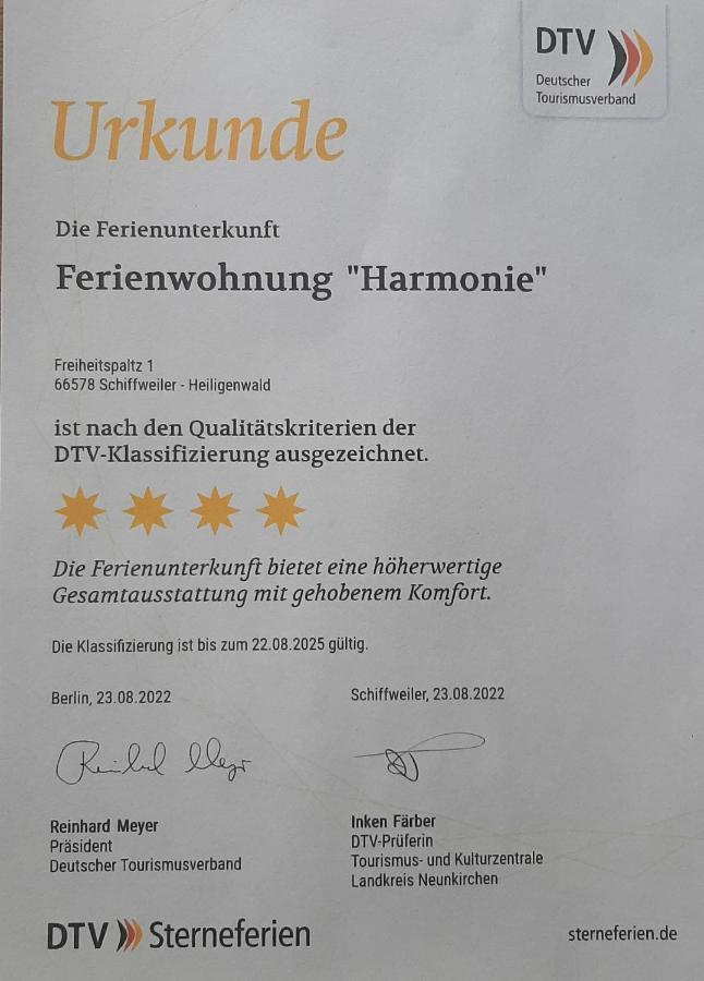 Design Apartment- 24H Self-Check-In - Bis 4 Pers - Parkplatz - Wifi - Balkon -Terrasse - In Direkter Weihernaehe - Radwege *