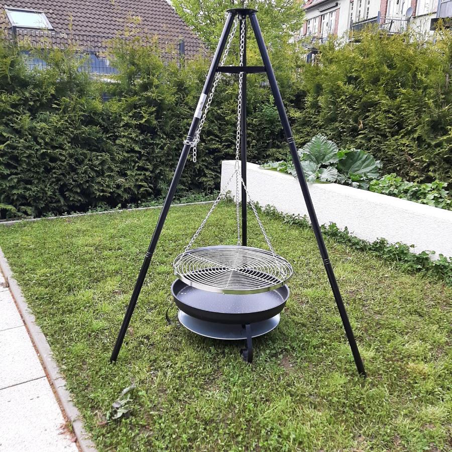 Apartment Design Apartment- 24H Self-Check-In - Bis 4 Pers - Parkplatz - Wifi - Balkon -Terrasse - In Direkter Weihernaehe - Radwege